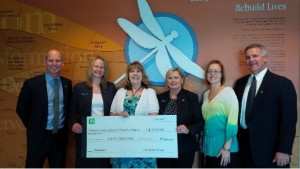 Darren Johnston-District Vice President TD Commercial Banking, Jacqueline Hewson-Senior Regional Manager TD Wealth, Mary Zilney-CEO Women’s Crisis Services, Anne Vickers- District Vice President TD Canada Trust, Kourtney Beckman-Fund Development Manager Women’s Crisis Services, David Duncan-Commercial Account Manager, TD Commercial Banking celebrate Mother’s day with an investment in Women’s Crisis Services